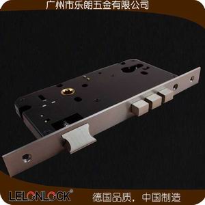 三桿鎖體防盜性強(qiáng)嗎？